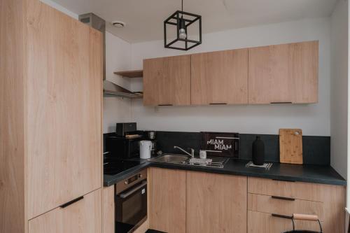 ห้องครัว, Appartement 2 pièces L'industriel en centre-ville de Cambrai (Appartement 2 pieces L'industriel en centre-ville de Cambrai) in คองเบร