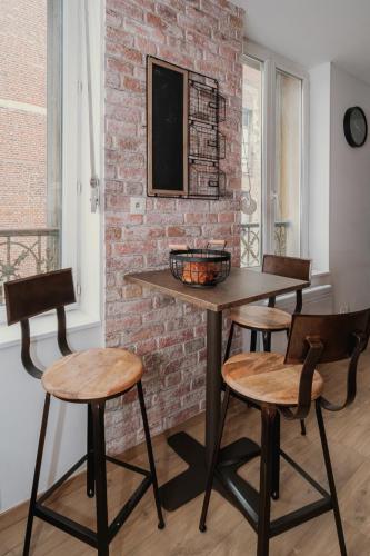 บริการและสิ่งอำนวยความสะดวก, Appartement 2 pièces L'industriel en centre-ville de Cambrai (Appartement 2 pieces L'industriel en centre-ville de Cambrai) in คองเบร