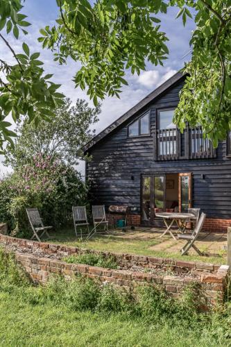 Cart Lodge - Holly Tree Barns