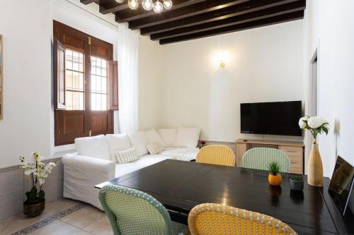 1. Casa de Alma. Apartment in historic house, Málaga