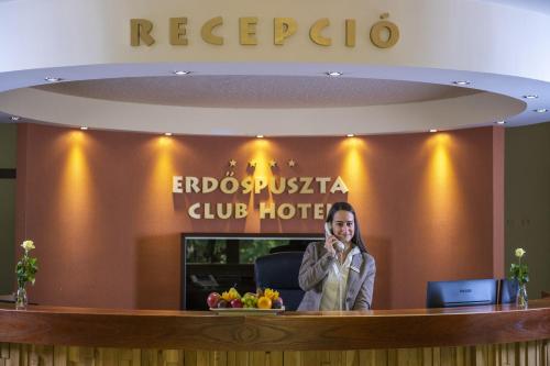 Erdőspuszta Club Hotel Fenyves - Hôtel - Debrecen