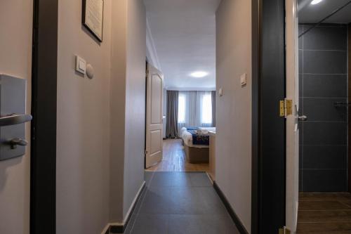2 double beds, 3 twin beds