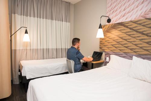 Double Room with Extra Bed image 6