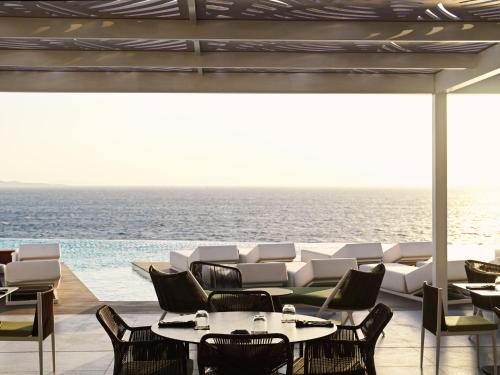 Kouros Hotel & Suites - image 14
