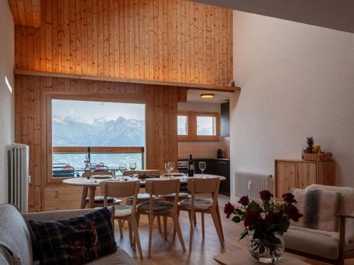 Apartment Haut de Cry 16 by Interhome in Нанда