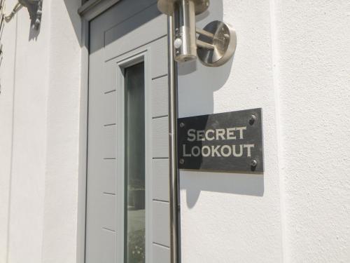 Secret Lookout