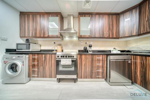 Exquisite 2BR At Shams 1 JBR by Deluxe Holiday Homes, Dubaï (photo 3)
