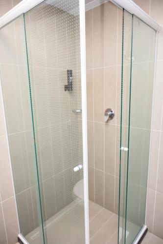 Twin Room image 5