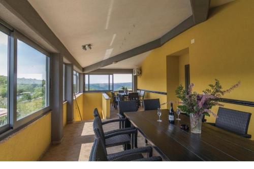 صالة مشتركة/ منطقة التلفزيون, Villa Una Apartments in Bartici