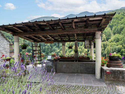 Chalet Il Gianlupo Grigio by Interhome