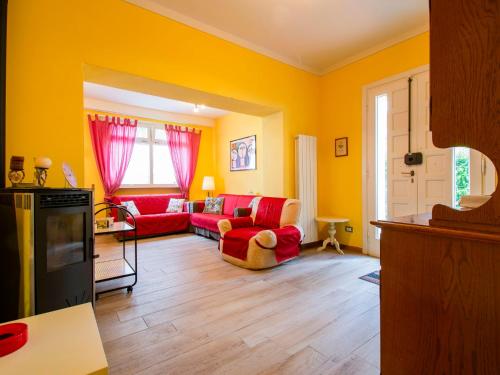 Apartment Matteo by Interhome in Panicagliora