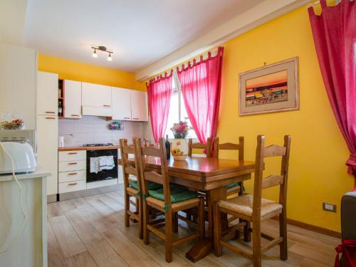 Apartment Matteo by Interhome in Panicagliora