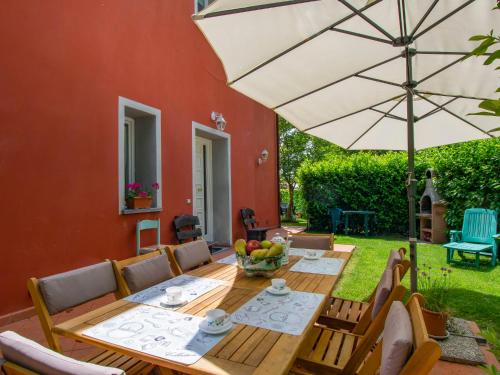Apartment Matteo by Interhome in Panicagliora