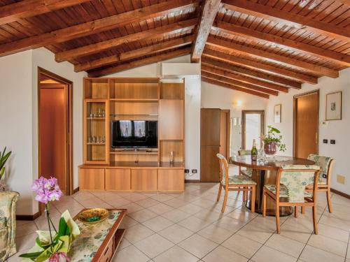 Apartment Azalea by Interhome in Montano Lucino