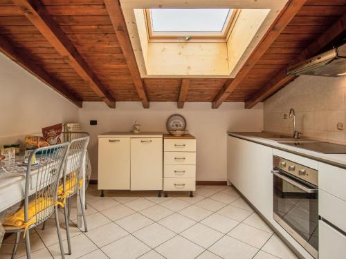 Apartment Azalea by Interhome in Montano Lucino