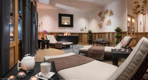 マッサージ, résidence 4 étoiles (residence 4 etoiles) in ティニュ