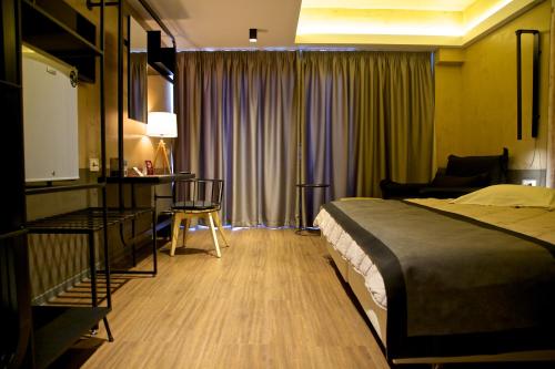 Adonis City Hotel - image 14
