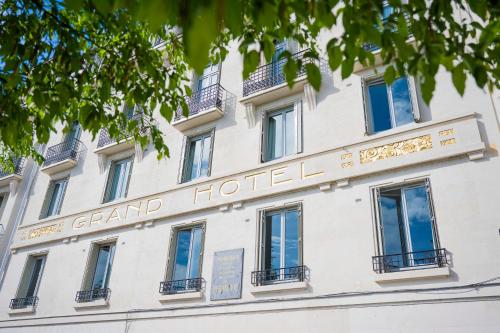 Le Grand Hotel - image 3