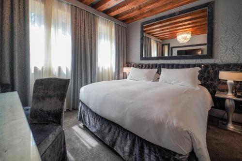 478291213 Hotel Papadopoli Venezia - MGallery Collection