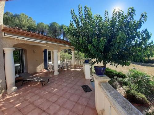 Belle villa entre garrigue et rivière