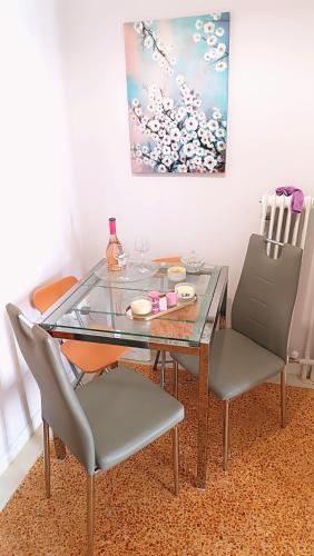 Modern renovated place in the city - Medley Serenity