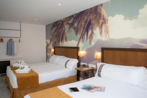 Quadruple Room image 10