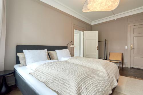 Copenhagen's Finest - 220SQM Luxury Apt - City Center! - image 11