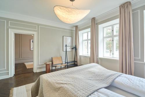Copenhagen's Finest - 220SQM Luxury Apt - City Center! - image 14