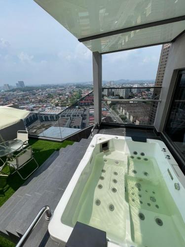 Näkymä, Imperio Private Bathtub @ Melaka Town By Micasa in Melaka Raya