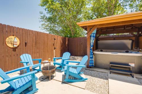 San Antonio Home with Private Hot Tub Pet Friendly! in San Antonio, USA