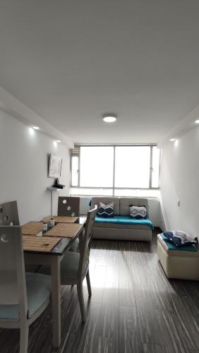 Apartamento Embajada Americana Centro