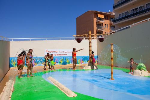 游泳池, 三月海灘Y公寓飯店 (Hotel y Apartamentos Playa Mar) in 馬納科爾