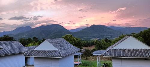 Pai sunrise camping resort near パムボックウォーターフォール