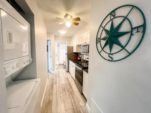 Side-by-Side Family Apartments - Sleeps 15 Total Side-by-Side Family Apartments - Sleeps 15 Total