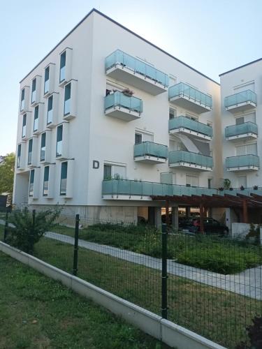 ทัศนียภาพภายนอกโรงแรม, HANDLER Apartman Sopron in อรานีเฮเก
