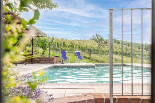  Agriturismo Cantine Bevione - Family Apartments with panoramic view in Farigliano