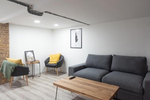 Spacious and comfortable apartment in Paris 17th, Parigi