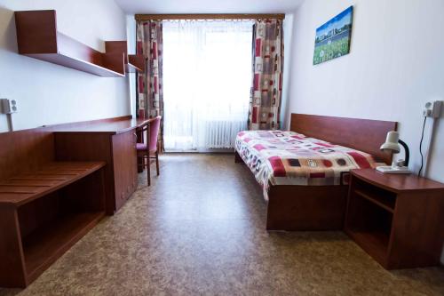 Eislerova kolej Jarov – Prague, NY