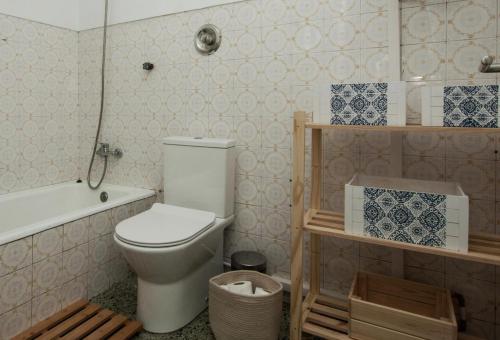 Lisbon - Low Cost - Airport - Subway - image 14