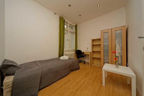 Apartments Vorsilska - image 11