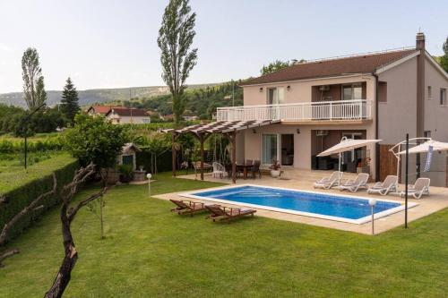 Holiday Home Sunny Valley