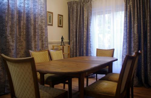 Villand Hotel with Free Private Parking and Self Check In 4