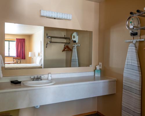Vannas istaba, Oregon Trail Inn in Būla (ID)