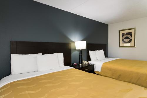 Quality Inn Aurora - Naperville Area