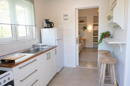 Sunny yard apartments in 波羅斯