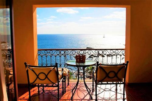 Relaxing 2 Bedroom Family Suite at Cabo San Lucas