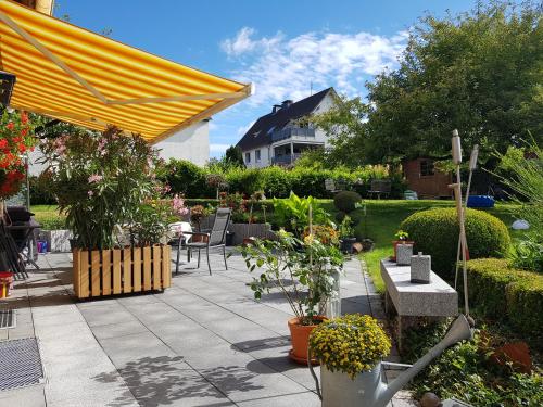 Hedasis Ferienwohnung mit Garten, 500 m vom Möhnesee - ruhig & modern in Möhnesee, Deutschland