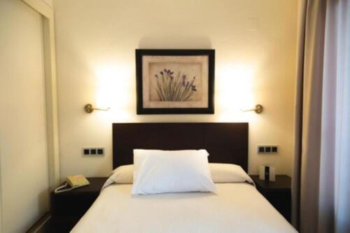 Hotel Cristina - image 12