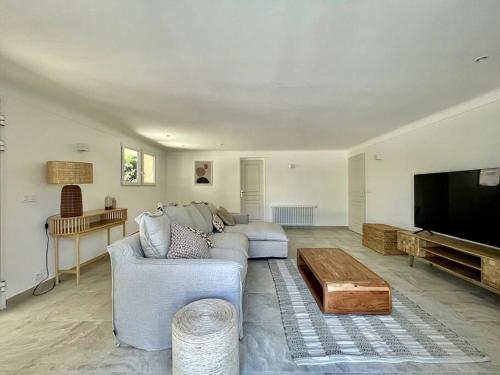 Villa Aloes - proche des plages in Boulouris