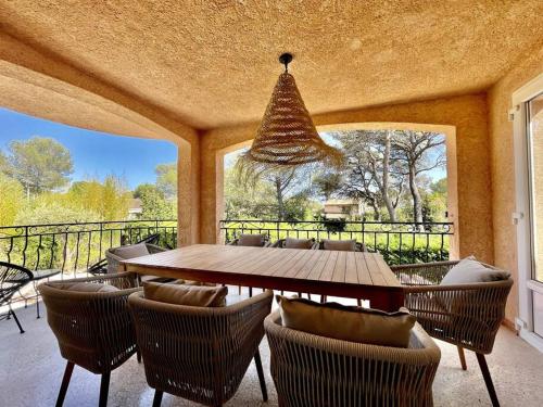 Balcony/terrace, Villa Aloes - proche des plages in Boulouris